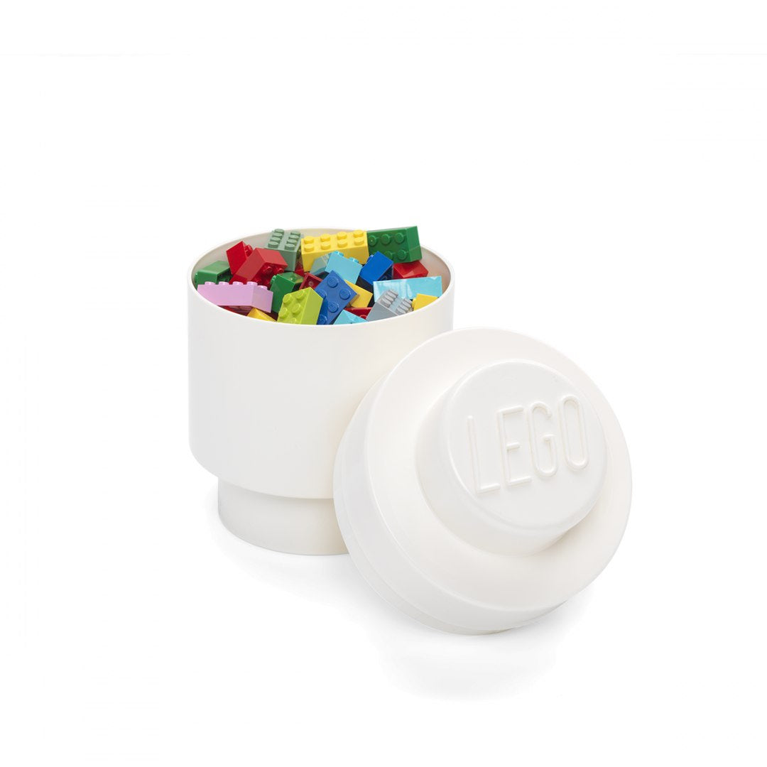 Pojemnik LEGO Brick 1 biały z kolorowymi klockami, idealny do przechowywania zabawek