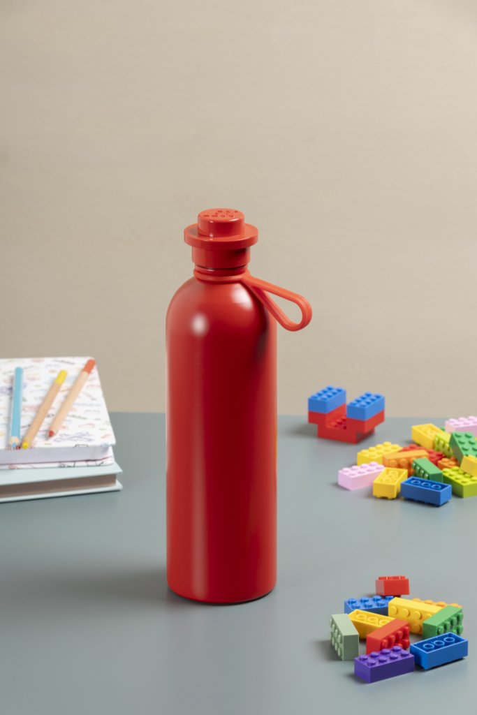 Stalowa butelka LEGO – czerwona