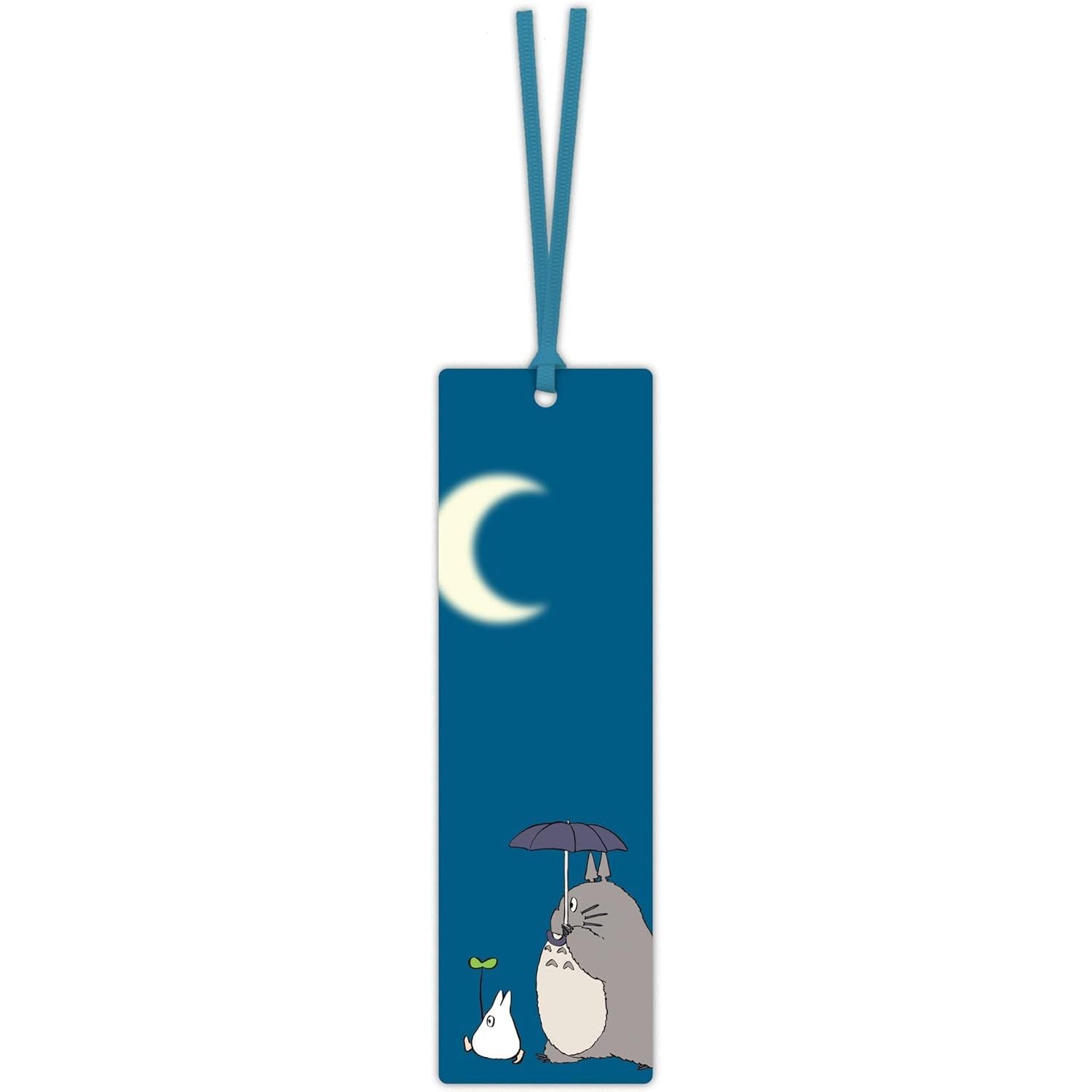 Zakładka My Neighbor Totoro z postaciami Totoro i księżycem na niebieskim tle