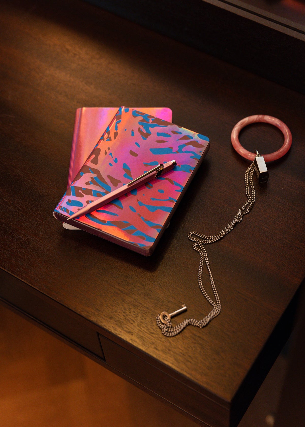 nuuna Metallic Muse S – Chromatic Drift