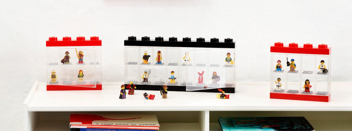 Gablotka na minifigurki LEGO od BV JACOB COMPANY do eksponowania kolekcji klocków na półce