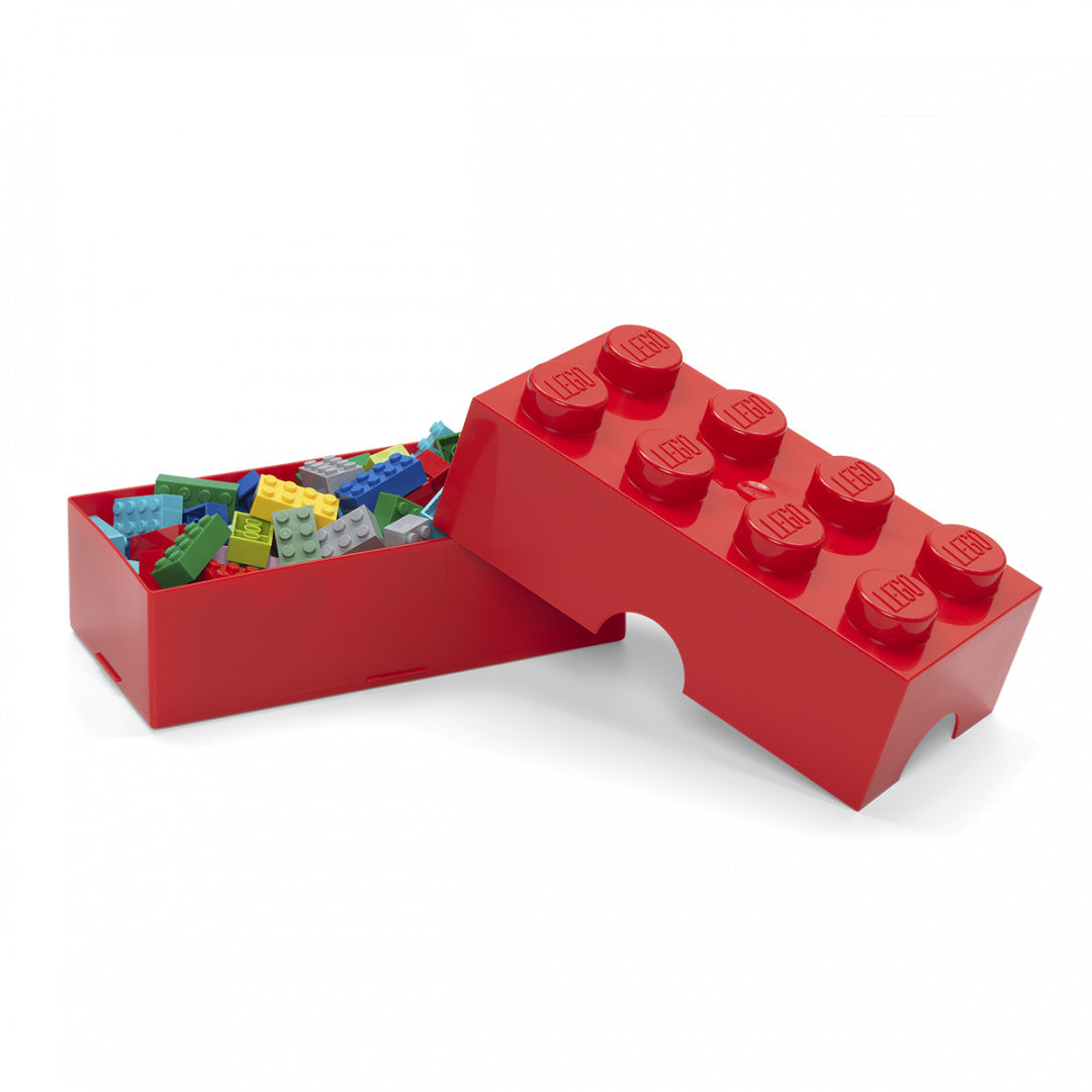 Lunchbox klocek LEGO czerwony w kształcie pojemnika na klocki z otwartą pokrywą i kolorowymi klockami w środku
