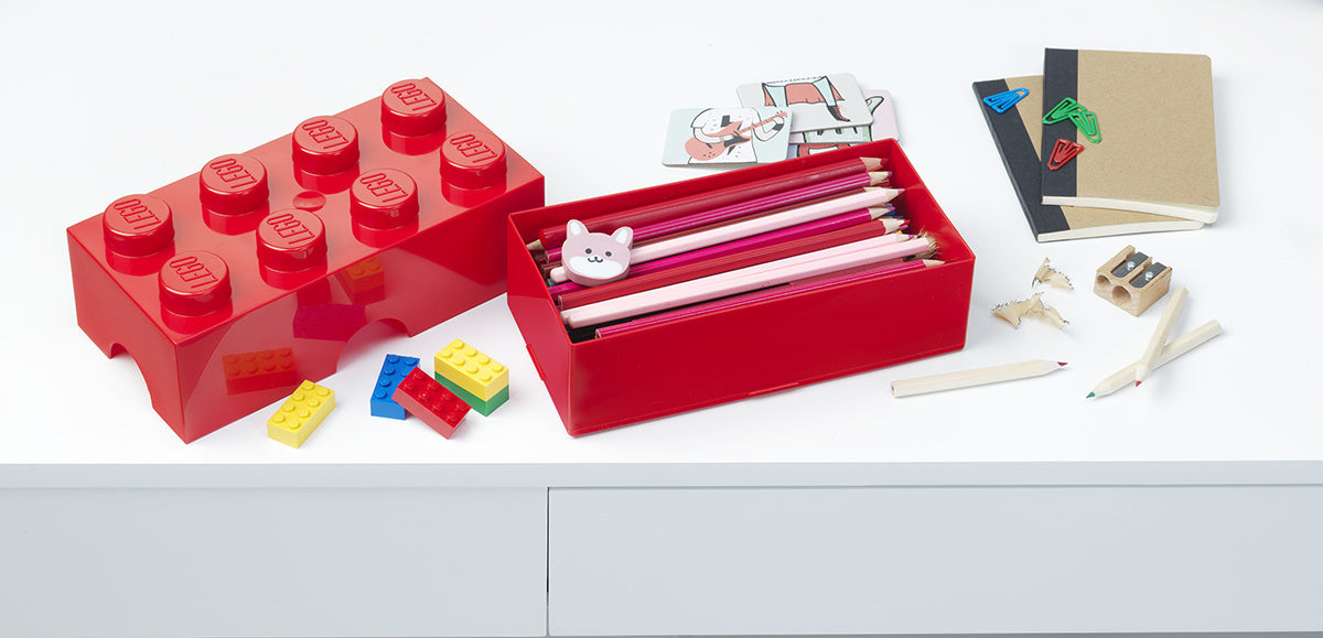 Lunchbox klocek LEGO czerwony pojemnik na przybory szkolne od BV JACOB COMPANY