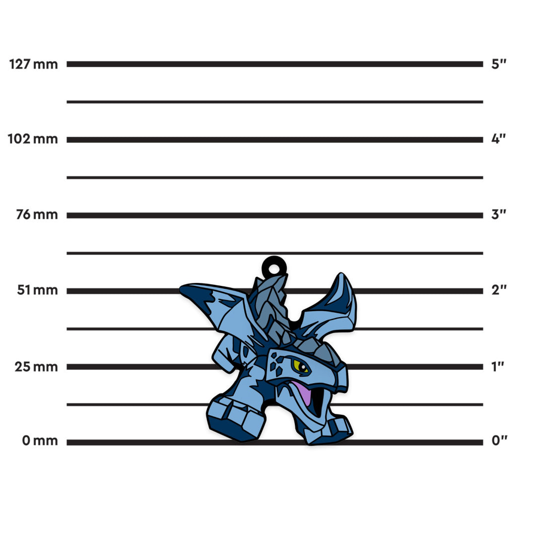 Niebieski magnes LEGO Ninjago Riyu z postacią smoka na tle miarki do 127 mm