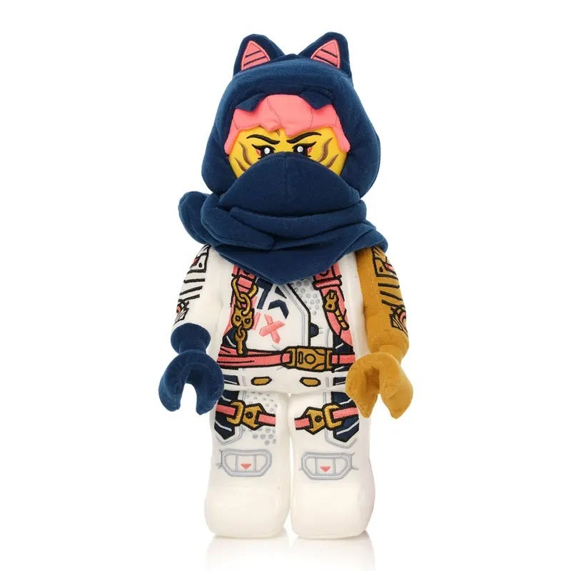 Pluszak LEGO Ninjago Sora w białym stroju z różowymi włosami i niebieskim kapturem