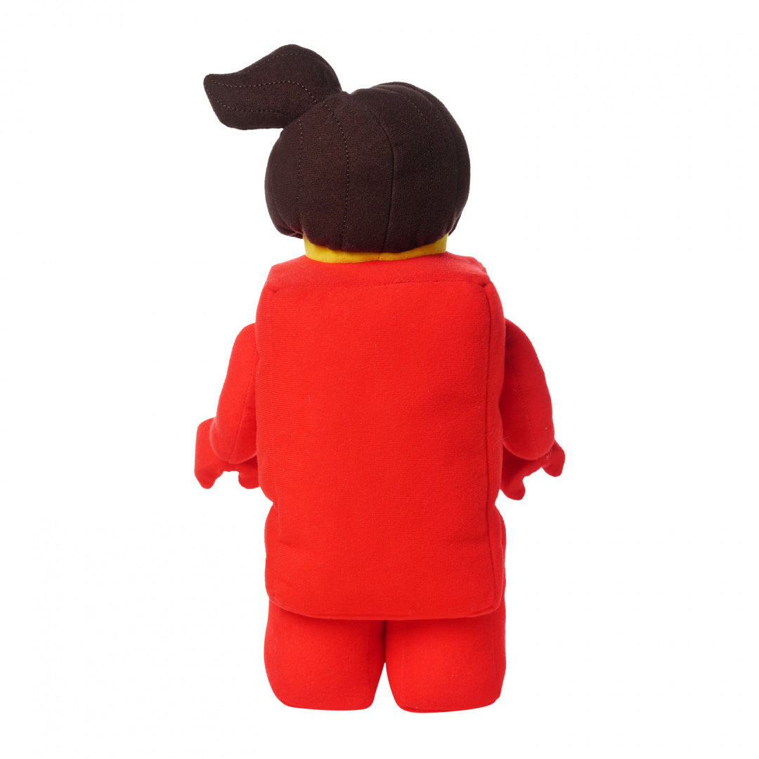 Pluszak LEGO Brick Suit Girl z czerwonym kostiumem i kucykiem widziany od tyłu