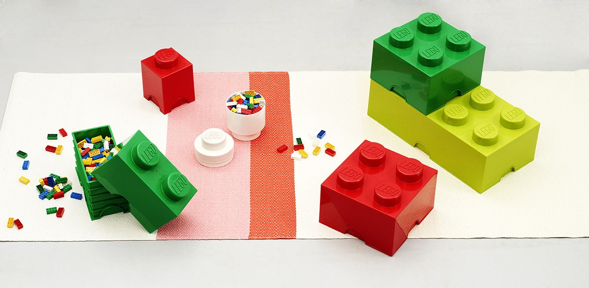 Kolorowy pojemnik LEGO na zabawki w kształcie dużych klocków do przechowywania klocków LEGO