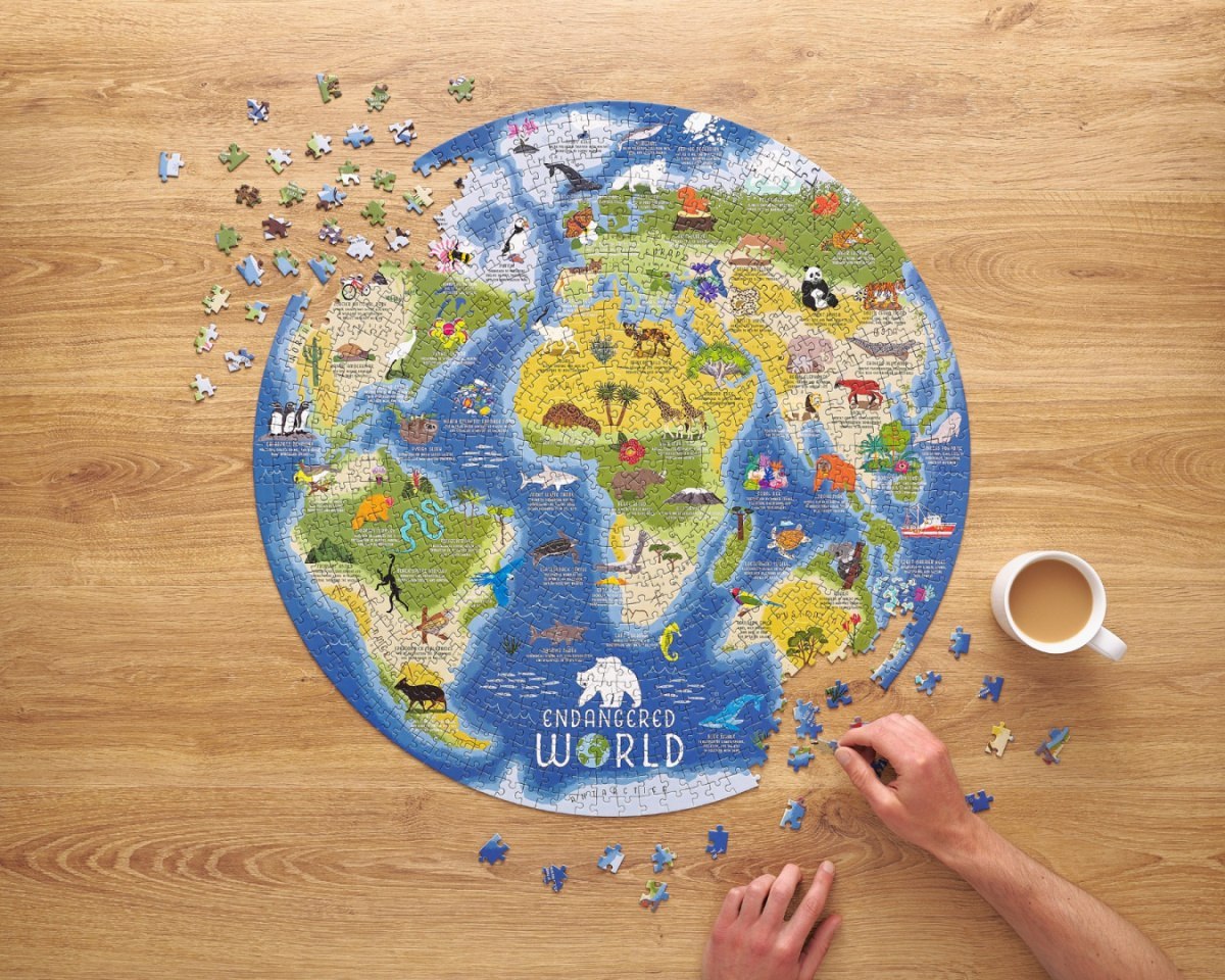 Puzzle z zagrożonymi gatunkami 1000 elementów przedstawiające mapę świata z zwierzętami