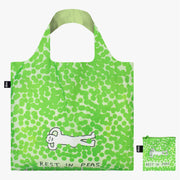 Zielona torba LOQI Rest in Peas z nadrukiem leżącego misia i napisem Rest in Peas