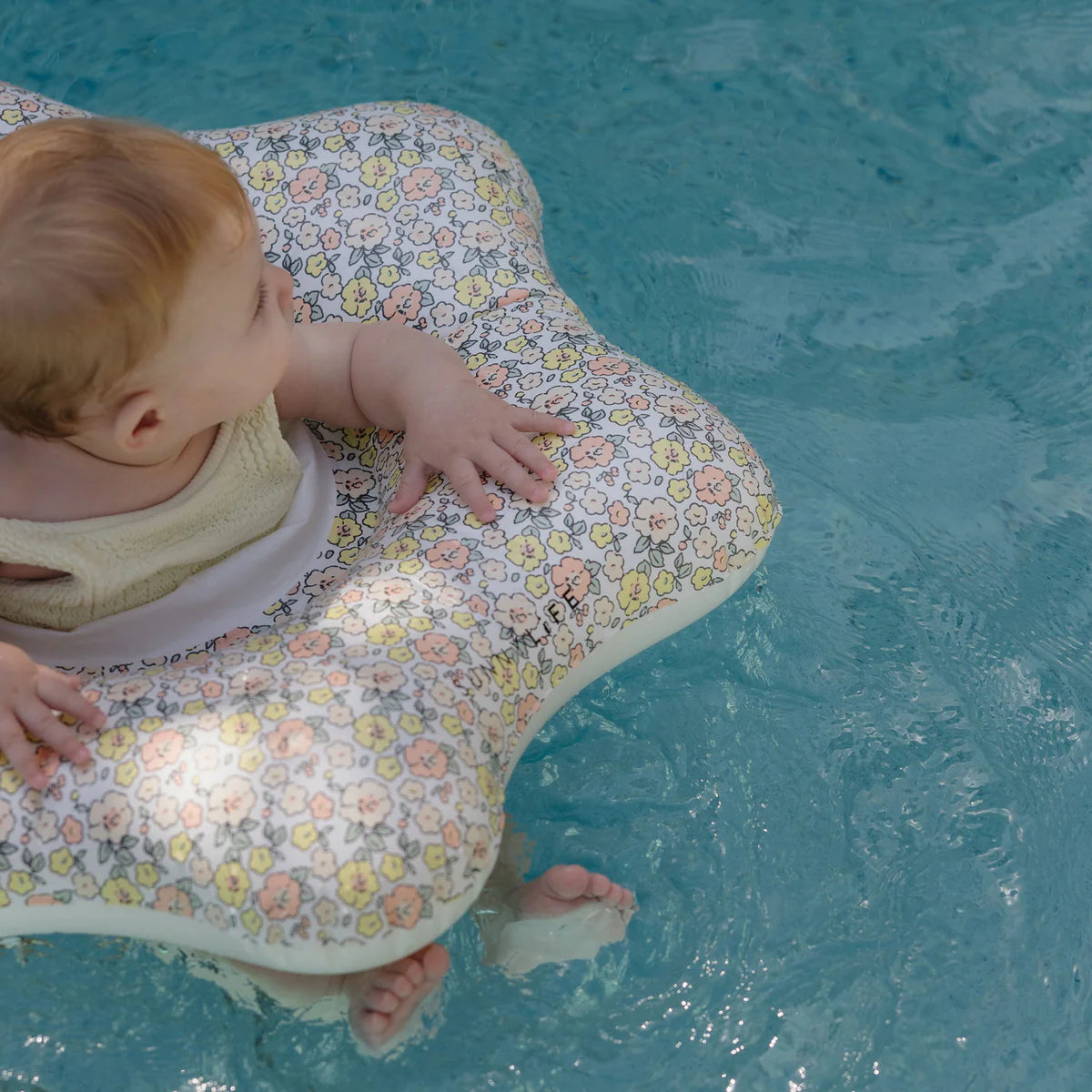 Swimming float for small children – Floats Into the Garden
