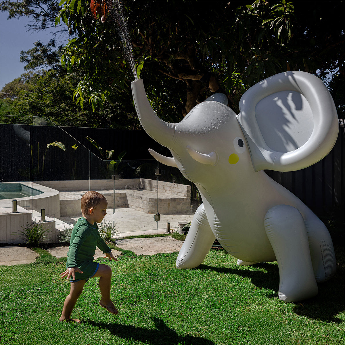Dmuchany zraszacz gigant – Eli the Elephant