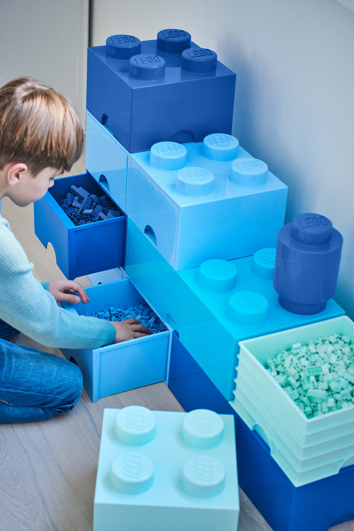 Szuflada LEGO Brick 8 niebieska do przechowywania klocków w różnych odcieniach niebieskiego