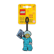 Zawieszka LEGO chirurg w niebieskim stroju medycznym z maską i rentgenem na bagaż