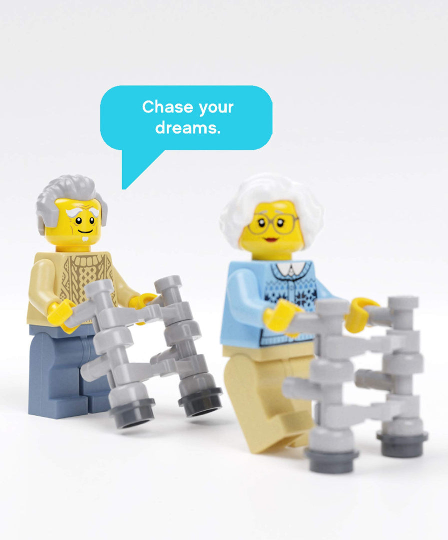 Postacie LEGO z serii kartki okolicznościowe LEGO przedstawiające starszą parę z chodzikami