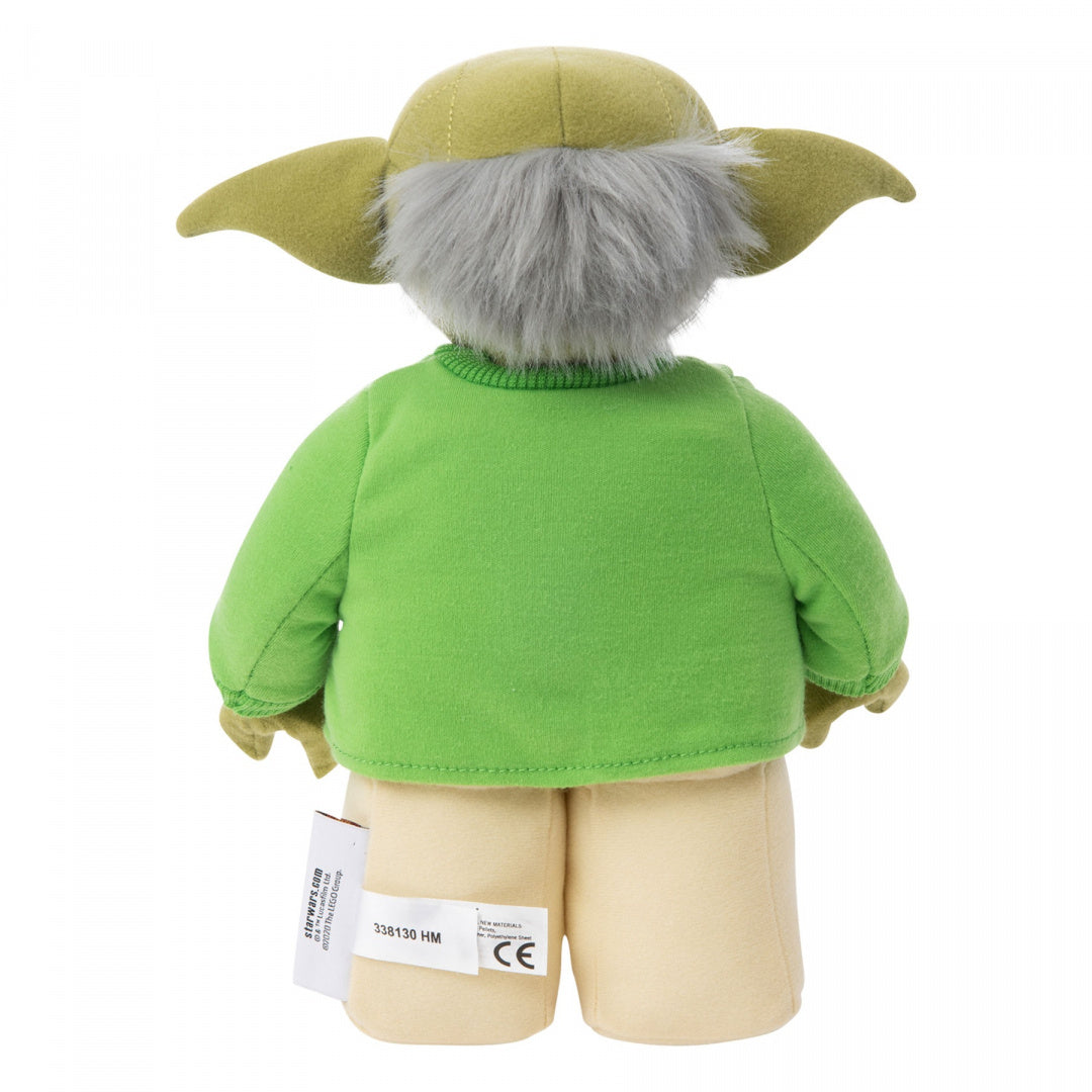 Tył pluszaka Yoda LEGO Star Wars w zielonym ubranku i beżowych spodniach