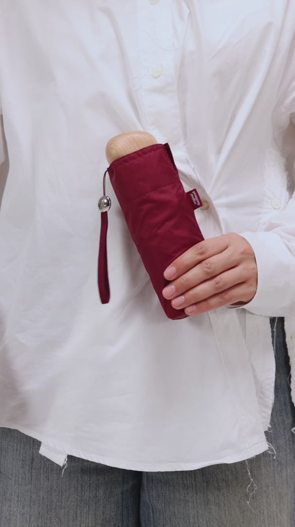 Załaduj wideo: Parasolka mini Original Duckhead – Cherry